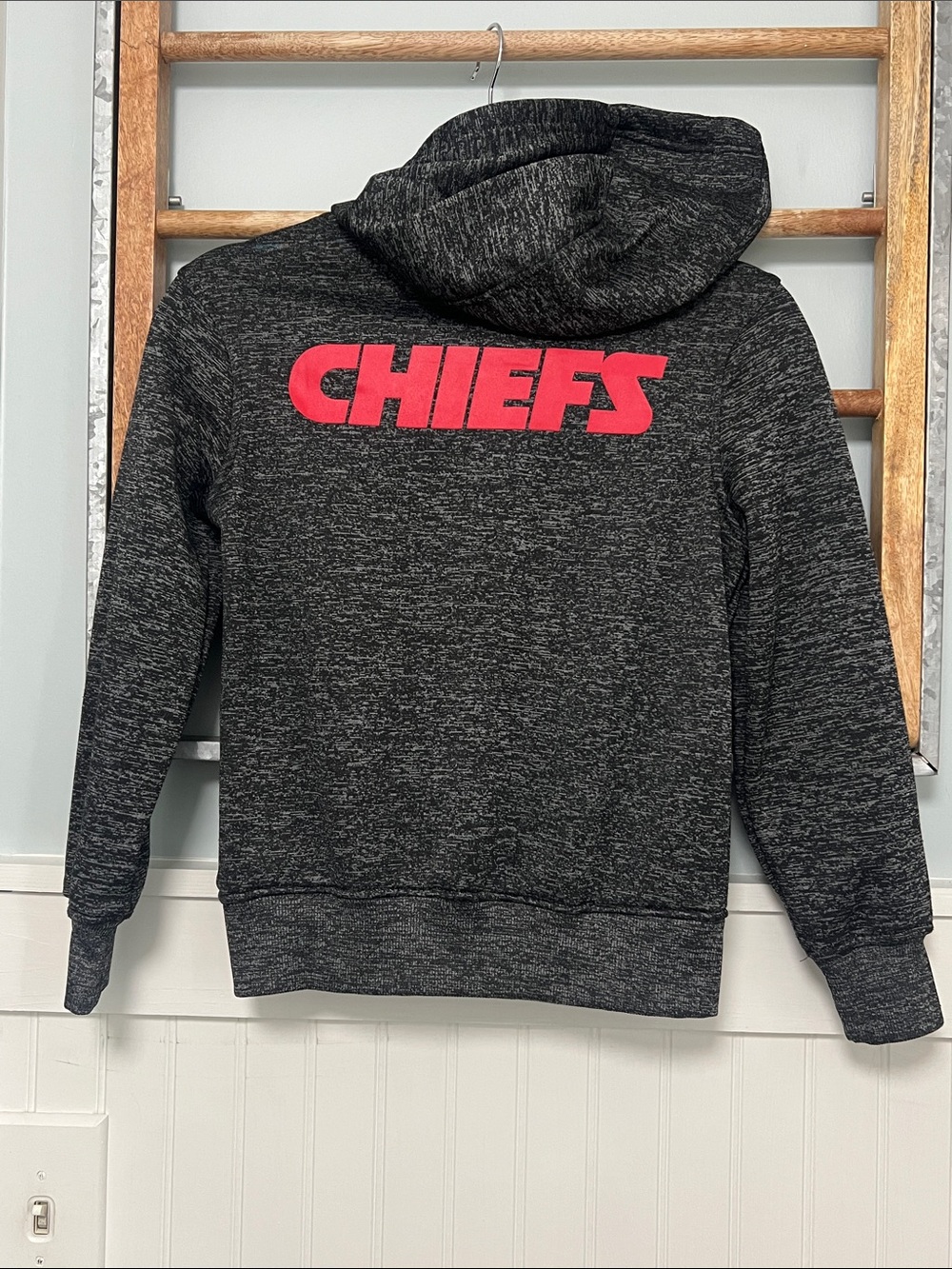 NFL Team apparel boys Kansas City Chiefs performance full zip hoodie small (8)